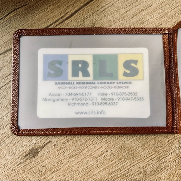 Louis Vuitton Taiga Brown Leather Bi-Fold Card Wallet - Picture 12 of 12